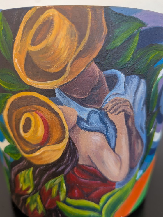 Image 1 of Nieuw artistiek origineel: Handbeschilderde bloempot met een verliefd stel, in Spaanse stijl.