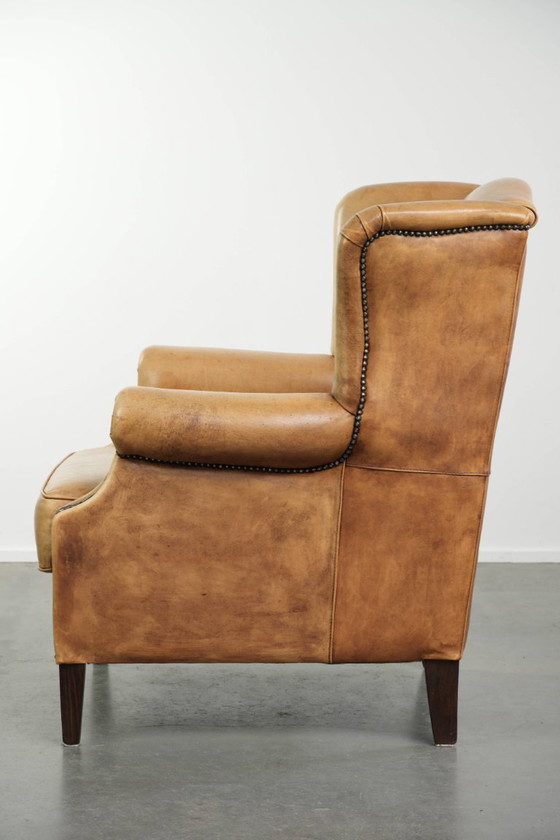 Image 1 of Lichte rundleren oorfauteuil met een goed zitcomfort