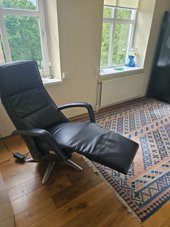 Image 1 of Sillón reclinable de cuero Twist (El futuro)
