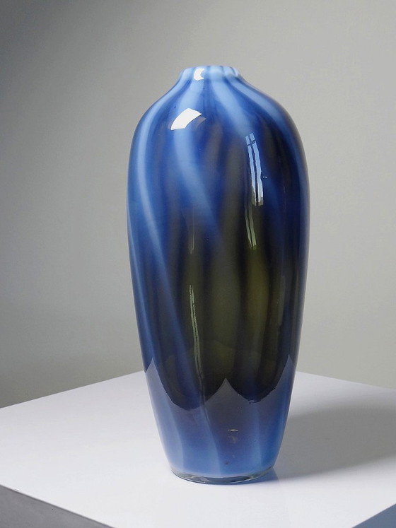Image 1 of Vintage Murano glass vase lined with opaline glass, soap bubble design