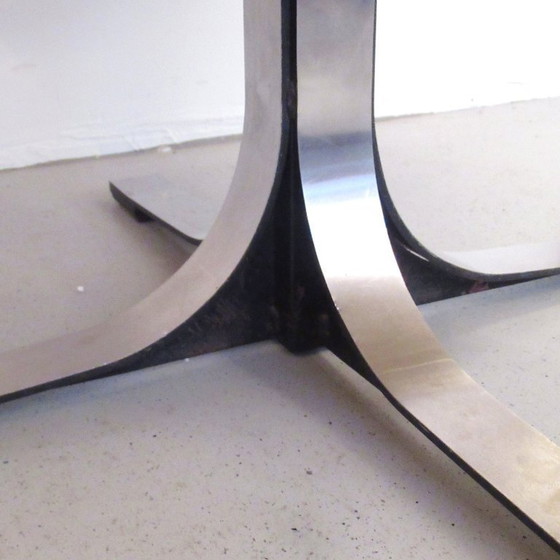 Image 1 of In hoogte verstelbare ronde tafel, jaren 60