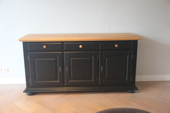 Credenza nera con piano e cassetti in rovere. – Credenze, Metal, Wood (photo 7 of 12)