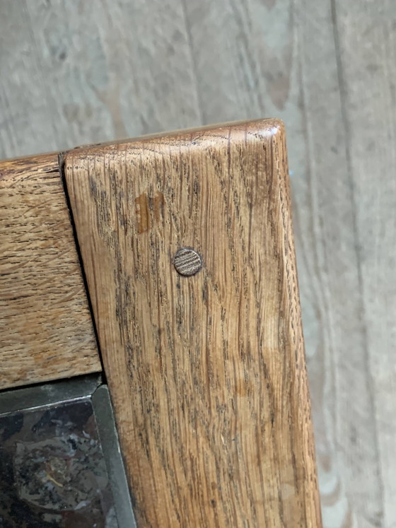 Brutalist coffee table in solid oak and marble from the 70s – Scandinavian (photo 6 of 9)