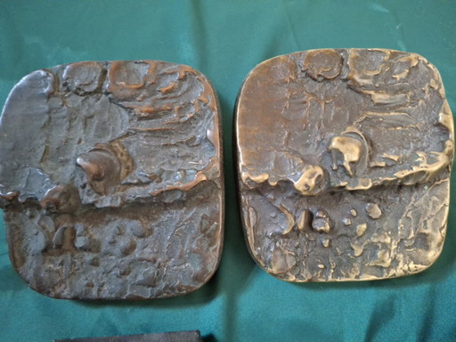 Pomo de puerta de bronce y latón, estilo brutalista alpino.