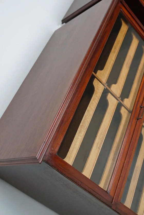 Image 1 of Armario de mercería inglés con puertas de cristal, circa 1920/1930