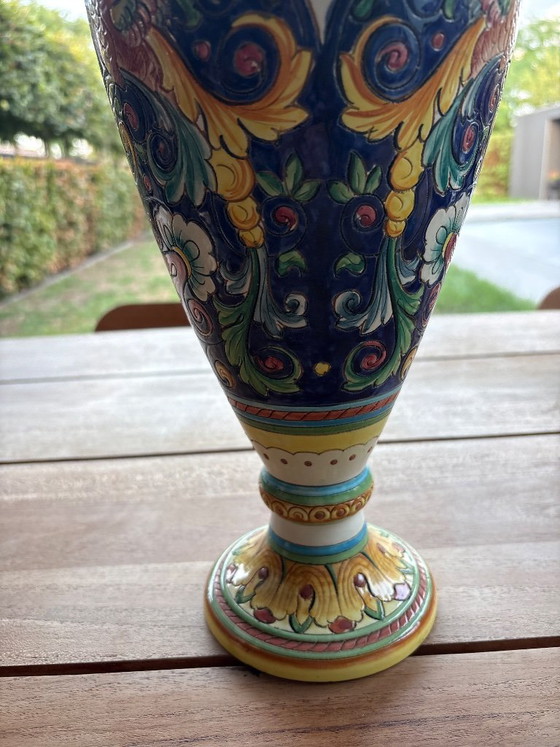 Italienische handbemalte Vase aus Deruta – Vasen, Ceramic (photo 4 of 6)