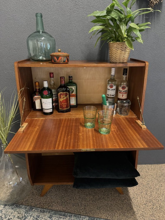 Image 1 of Vintage teak drankkastje met schuine pootjes (Jaren '60)