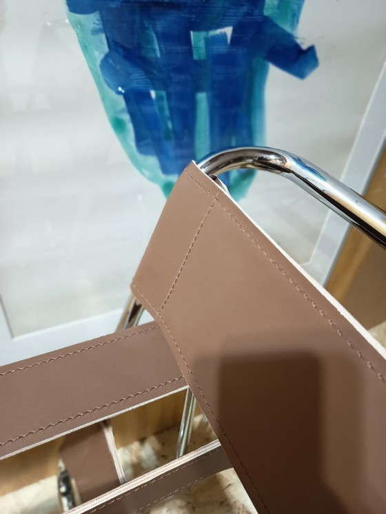 Image 1 of Poltrone Knoll Wassily B3 2 nuove/usate in pelle color noce di Marcel Breuer € 4.400