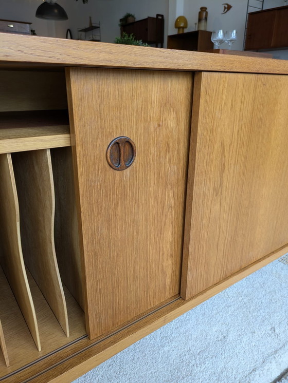 Image 1 of Buffet danois vintage unique pour vinyles