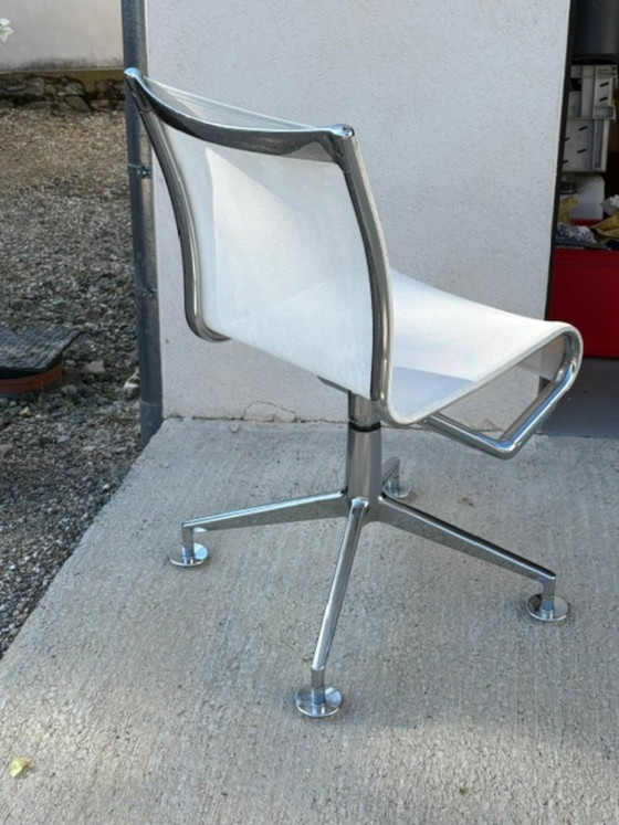Sedia girevole Alias bianca in metallo e tessuto, Sedie girevoli, Tessile, Bianco, Modern (foto 6 di 7)