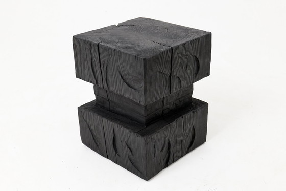 Image 1 of Sculpturale hardhouten bijzettafel, kruk, gebrand hout, handgesneden, Logniture