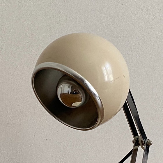 Image 1 of EYE BALL scharnierende lamp. 1970. Crème.