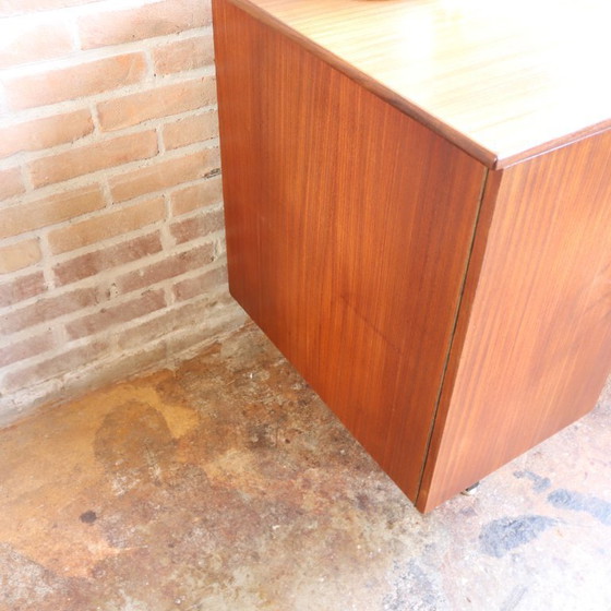 Image 1 of Scrivania vintage anni '60-'70 in teak