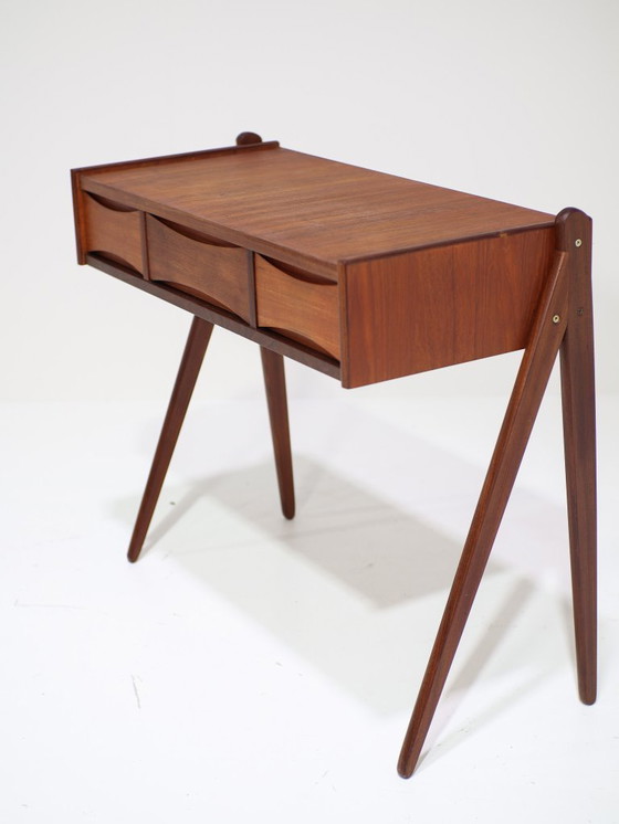 Image 1 of Coiffeuse, meuble d'entrée et commode en teck d'Arne Vodder, années 1960