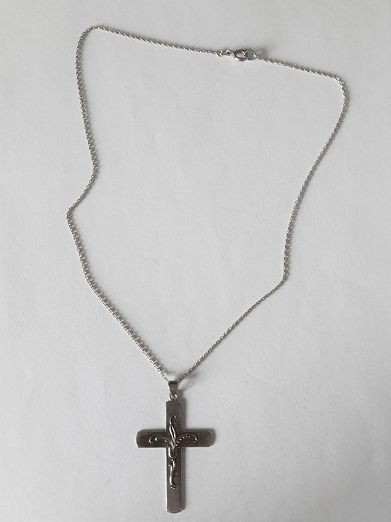 Image 1 of Croix danoise en argent avec collier assorti