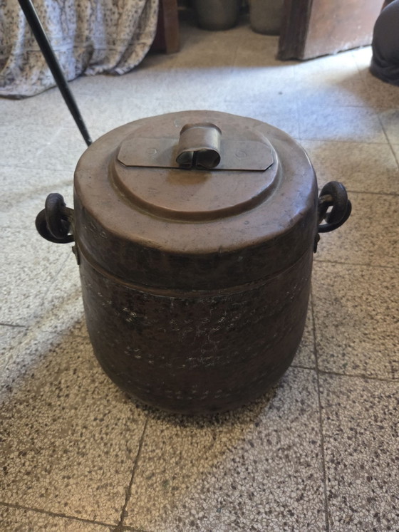 Antico contenitore in rame con coperchio e manici in ferro, vintage rustico, Oggetti decorativi, Marrone (foto 3 di 5)
