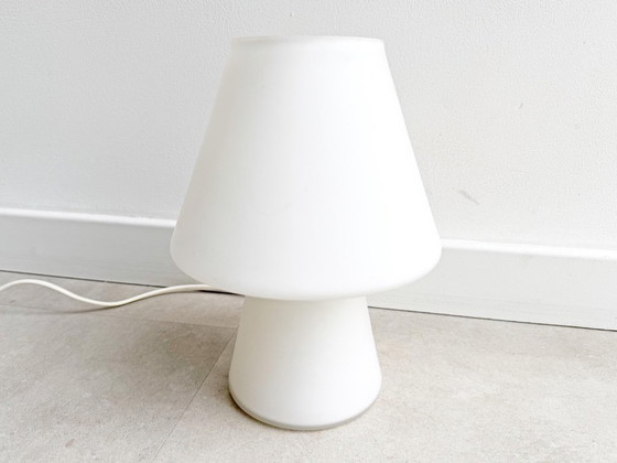 1x Vintage White Glass Hala Table Lamp (photo 5 of 9)