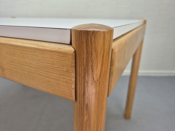 Image 1 of Tavolo di design scandinavo, in rovere con piano in formica.