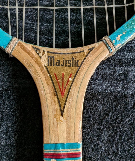 Paire de raquettes de tennis vintage Majestic en bois – 1950 – Objets déco, Wood (photo 3 of 10)