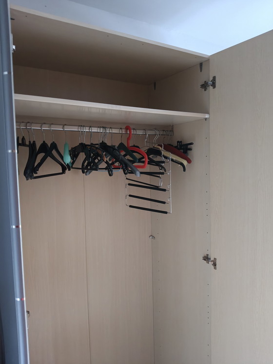 Image 1 of Kleerkast met Spiegeldeur