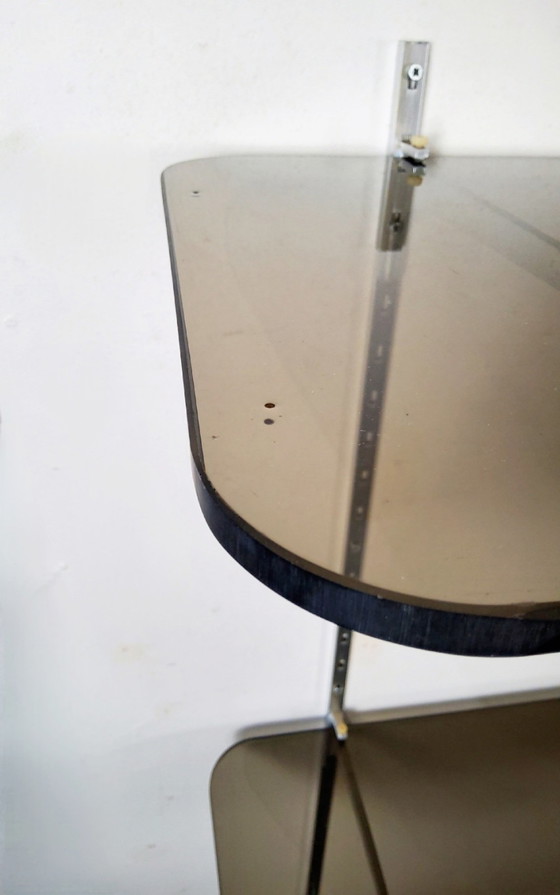 Image 1 of Estantería modular de pared en cristal ahumado