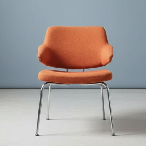 Fauteuil rembourré de style Mid-Century avec piètement chromé, années 1970