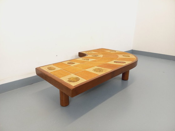 Image 1 of Barrois comma-shaped coffee table with vintage shell motifs in wood and Vallauris ceramic from the 1960s and 70s