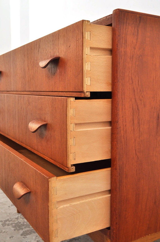 Image 1 of Vintage Danish Chest of Drawers in Teak 1960s