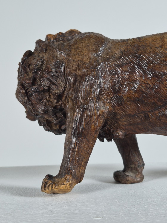 Antieke handgesneden Afrikaanse hardhouten sculptuur, dierenbeeldje: leeuw – Beeldhouwkunst, Wood (photo 6 of 15)