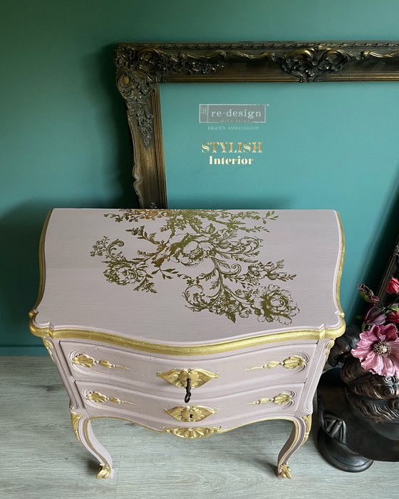 Image 1 of Cómoda rosa suave