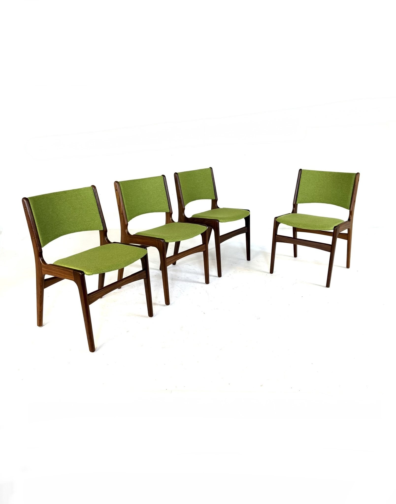 4x restored dining room chair model 89, Erik | Dining chairs