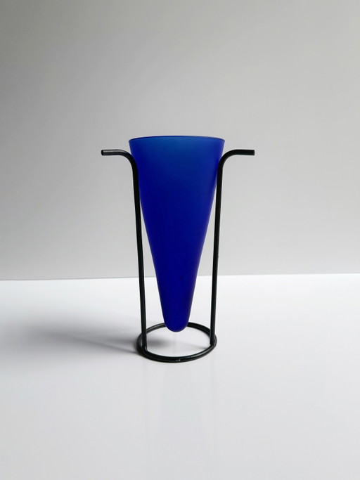 Jarrón vintage de cristal azul cobalto Montana de los años 90 y 80, florero Y2K, Memphis, Milán, Bauhaus, posmoderno.