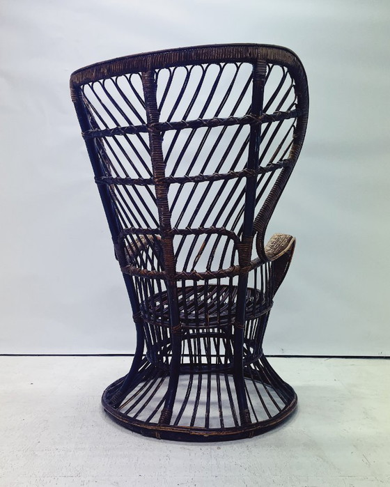 Image 1 of Sedia vintage in rattan a forma di pavone