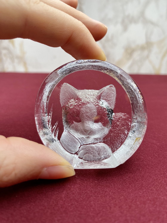 Image 1 of Swedish Mats Jonasson Lead Crystal Cat/Kitten Glass Sculpture / Small Paperweight With A Label And Signature / Vintage Art