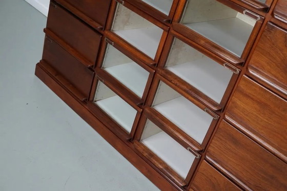 Image 1 of Meuble de mercerie vintage hollandais en chêne/acajou, années 1930