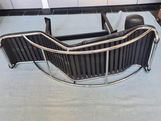 Image 1 of Sur le modèle de Le Corbusier LC4