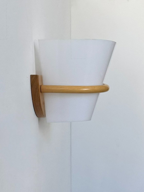 Applique da parete vintage in pino e perspex opalino, Francia, 1980. – Wood (photo 5 of 7)