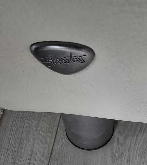 Image 1 of Canapé 3 places en cuir Stressless en très bon état