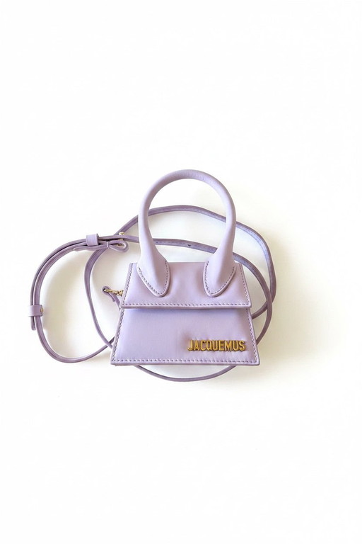Jacquemus Le Chiquito en piel lila pastel