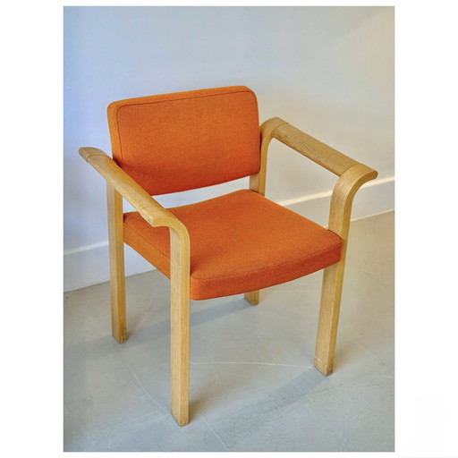 Juego de 2 sillas Magnus Olesen naranjas, Dinamarca, años 70 