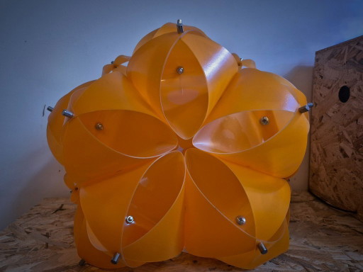 Design classique : Lampes QAYOT Ortensia