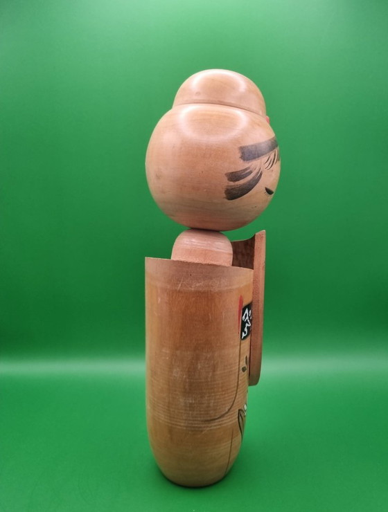 Elegante rara kokeshi di Miyashita Hajime – Oggetti decorativi, Wood (photo 2 of 6)