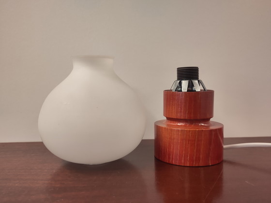 Image 1 of Lampe vintage avec pied en bois