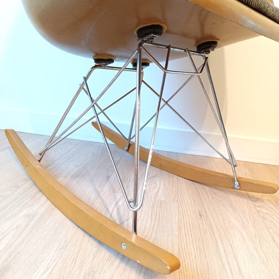 Image 1 of Mid century RAR fiberglass rocking chair by Eames – Vitra