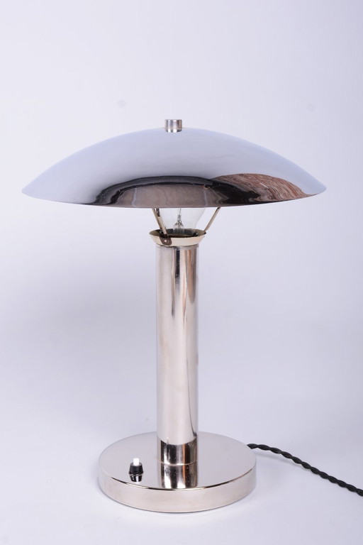 Restaurierte Bauhaus Tischlampe, von Miroslav Prokop, Chrom, Stahl, Tschechisch, 1930er Jahre