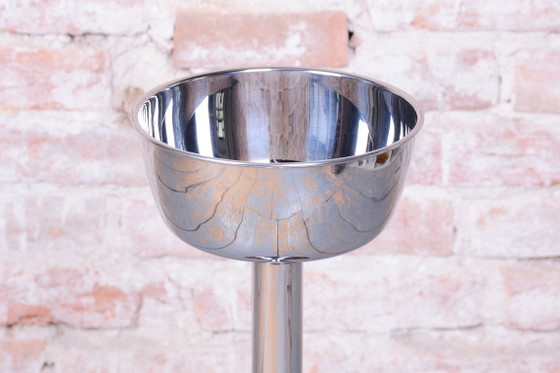 Restored Bauhaus Pedestal, Metal, Repolished, Czech, 1970s, Plant table, Chrome, Silver, Modern (photo 6 of 7)