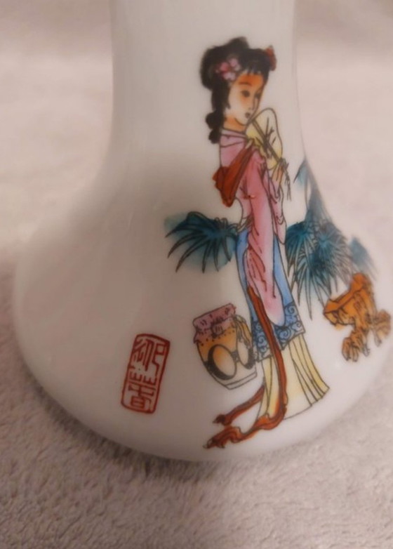 Image 1 of 12 identische Kerzenständer oder kleine Vasen, China