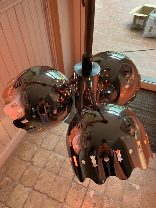 Verchroomd metalen hanglamp Italiaans werk, jaren '70, bloemvorm, interieur, oranje, toegeschreven aan Goffredo Reggiani