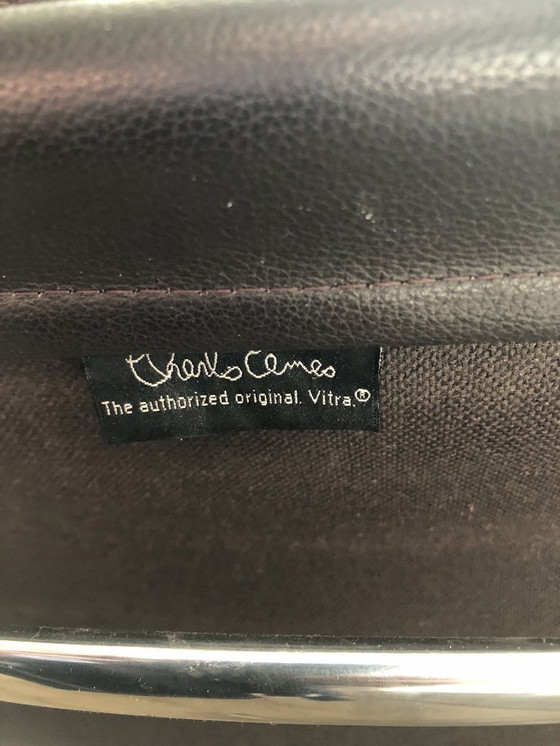 Image 1 of Vitra Eames Softpad Bureaustoel/Vergader Stoel Bruin leer met RVS