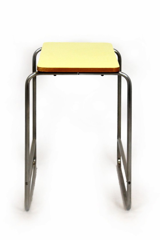 Image 1 of Table d'appoint en acier tubulaire de style Bauhaus, Tchécoslovaquie, années 1940